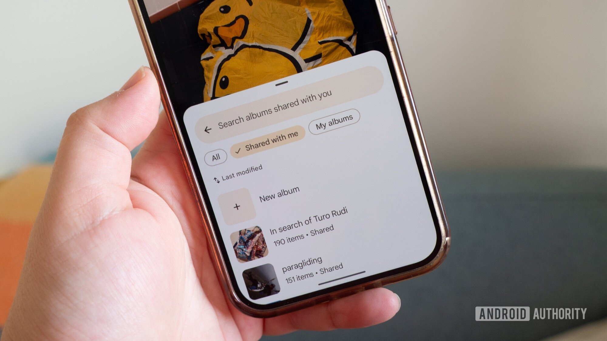Agregue las fotos de Google al álbum de teléfono que se muestra Agregue las fotos de Google al álbum de teléfono que se muestra