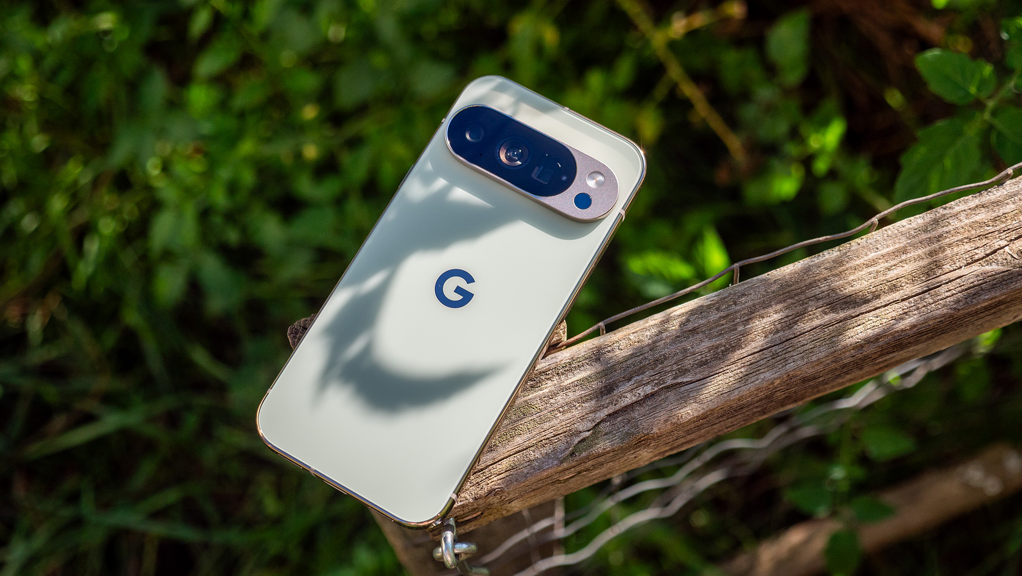 Z Google Pixel 10 Pro está detrás