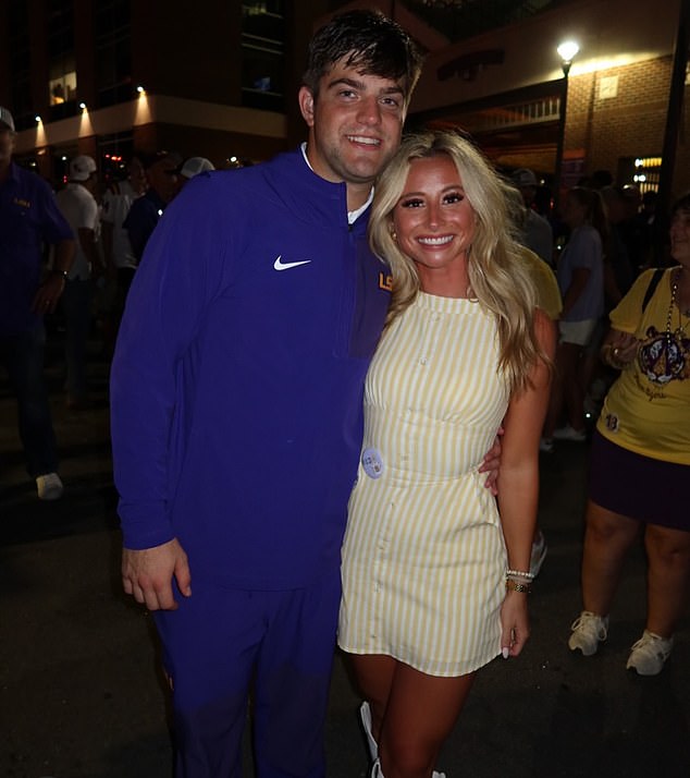 Nussmeyer está comprometida con el mariscal de campo de los LSU Tigers y su novia de la infancia