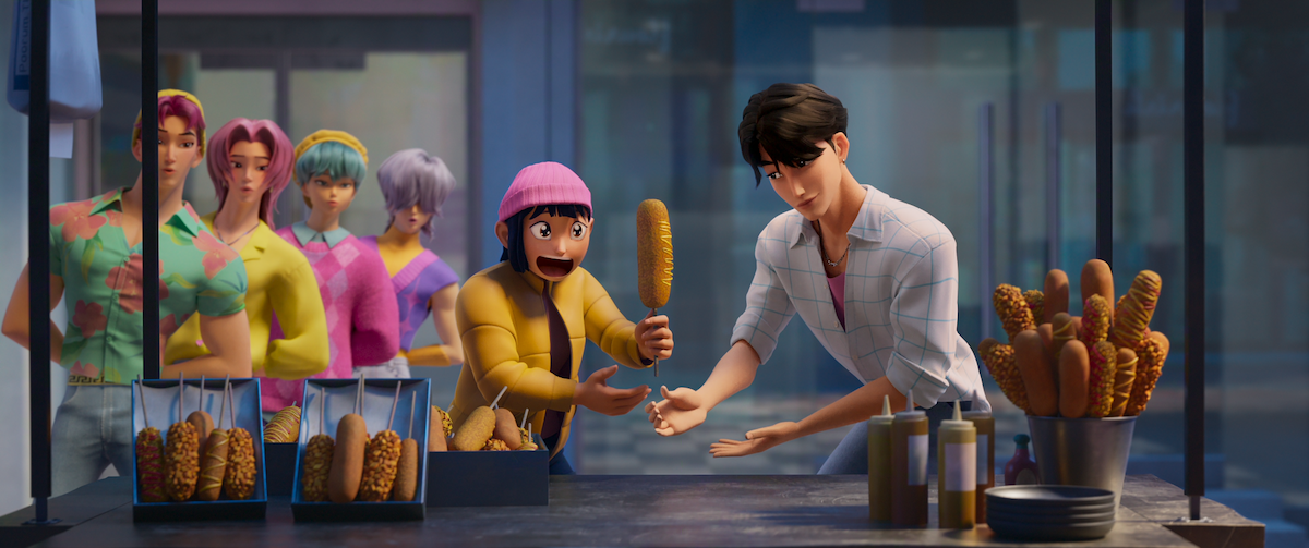 Jinu sirve un hot dog en 'Kpop Demon Hunters'