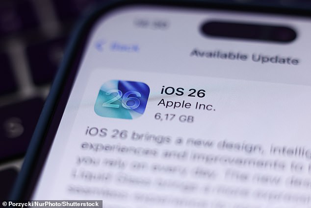 Los parches llegan en una nueva actualización de iOS 26