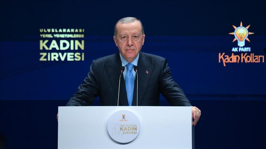 Erdogan: la participación de las mujeres en la gobernanza es importante