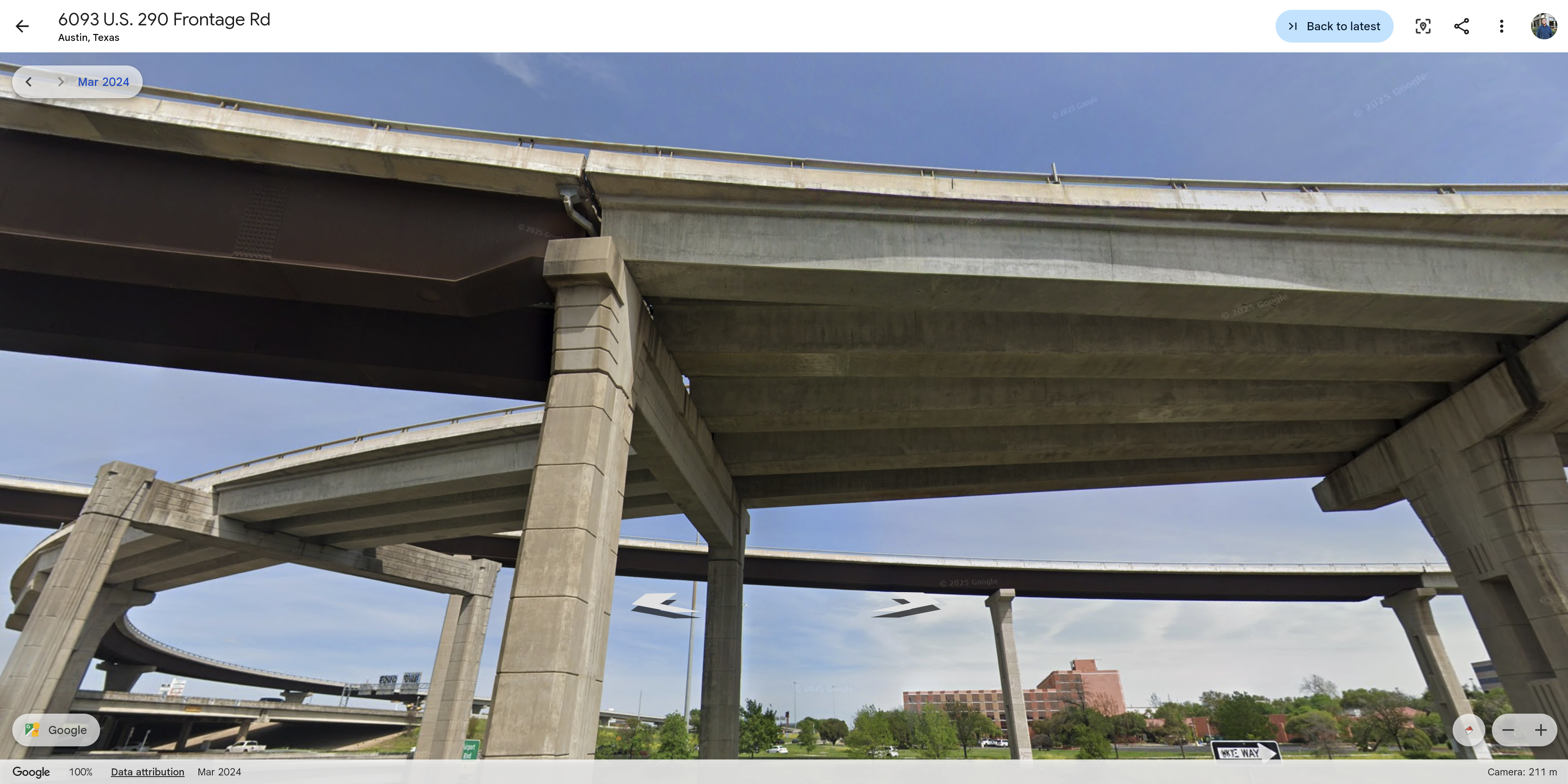 Paso elevado de la I-35 de Austin cerca de la autopista 290 este con grietas masivas