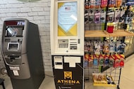 Una máquina Bitcoin Athena en el condado de Tarrant - Verticle