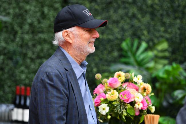 James Burrows en IndieWire & Paramount + Considere este evento de FYC en Studio 10 el 8 de junio de 2024 en Los Ángeles, California.